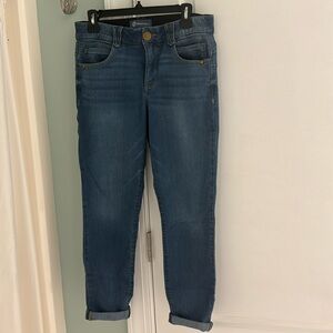 Democracy ab solution jeans light wash. Whisker detail. Relaxed fit